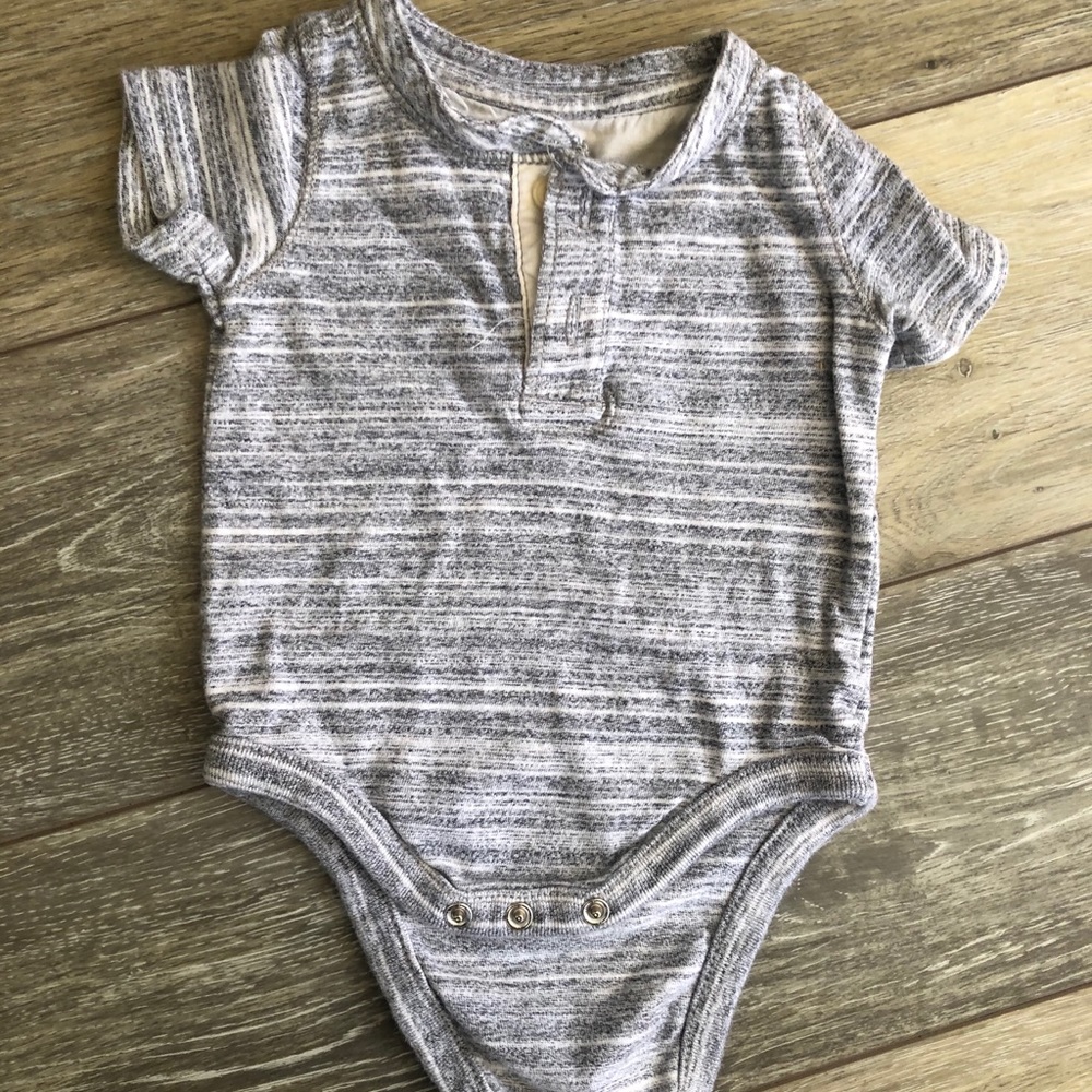 Baby clothes bundle - Picture 4 of 10